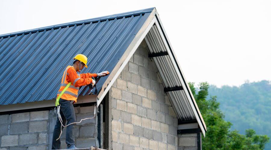 Expert new roof installation services in Dowagiac, MI